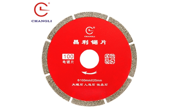優質的微晶石鋸片切割的無孔微晶石在安裝時應該注意什么呢?